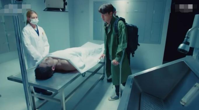 玄彬洒泪只剩朴信惠雨中激吻100秒