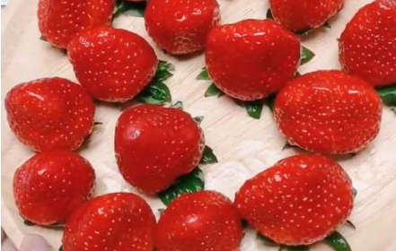 草莓的正确清洗方法,草莓怎么洗 清洗草莓的正确方法图11