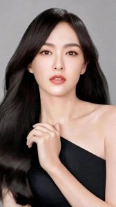 ​唐嫣:备受瞩目内地影视女演员才华横溢演技出众赢得观众喜爱认可