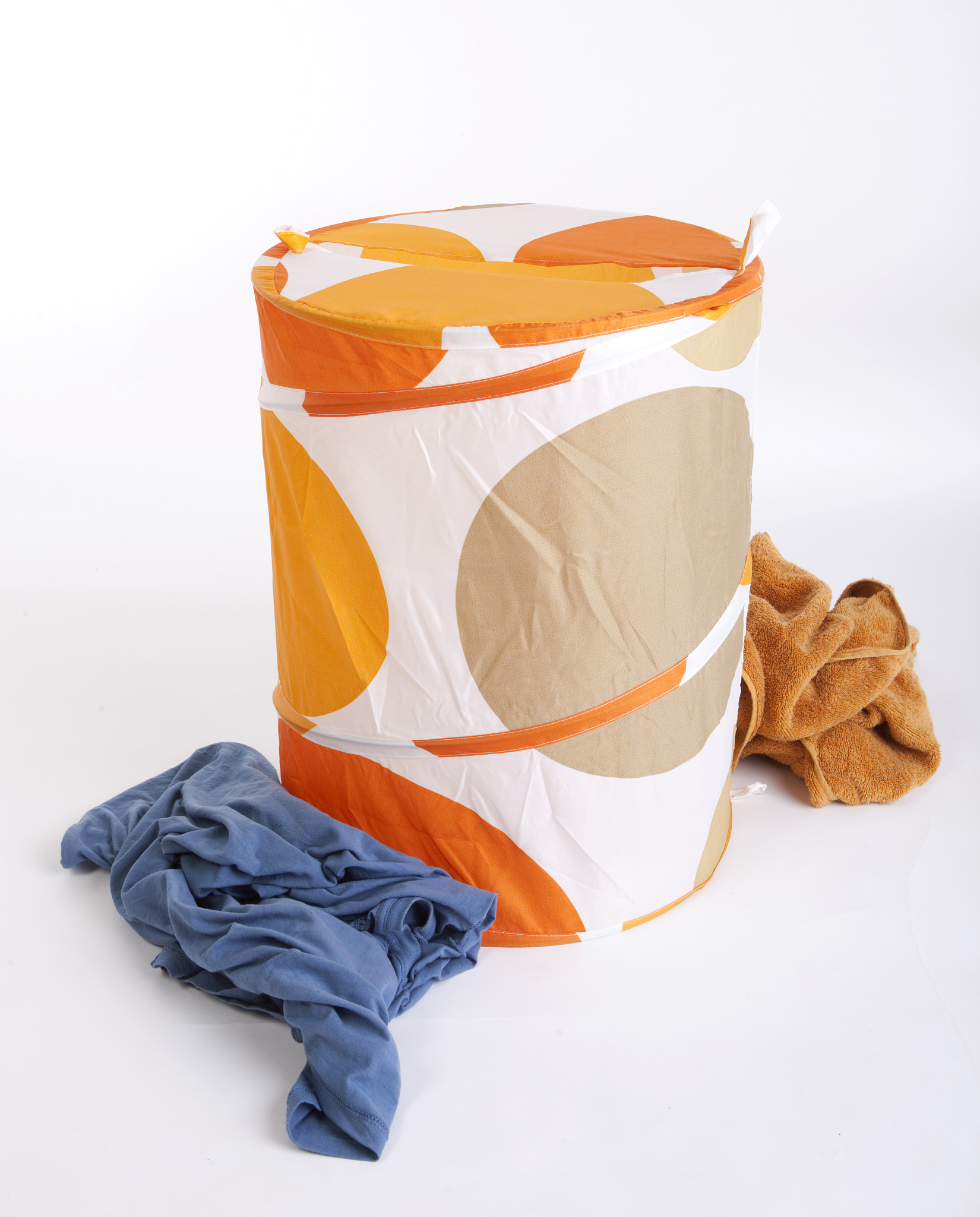 哪里有回收旧衣服的 旧衣服回收怎么找销路