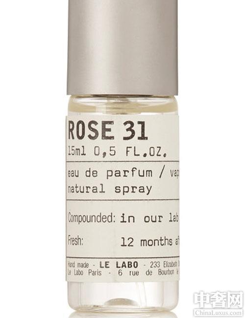 诱人的香水味 让女性更加迷人