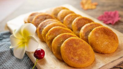 ​怎么用面粉做南瓜饼 南瓜饼怎么做好吃家常做法