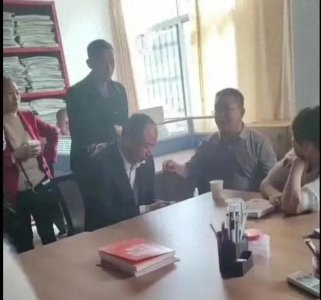 ​教育风暴：湖南学校集体罢课背后的真相与反思