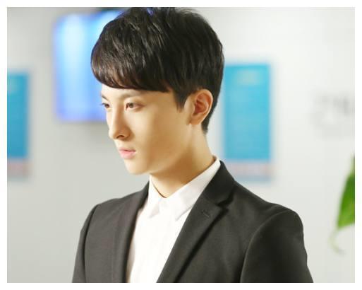 《微微一笑很倾城》中有四帅，曹光垫底，真水无香第二，最帅是他