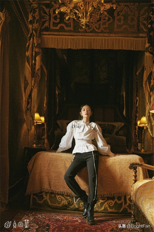 美女明星傅菁气质冷艳酷飒复古写真图片