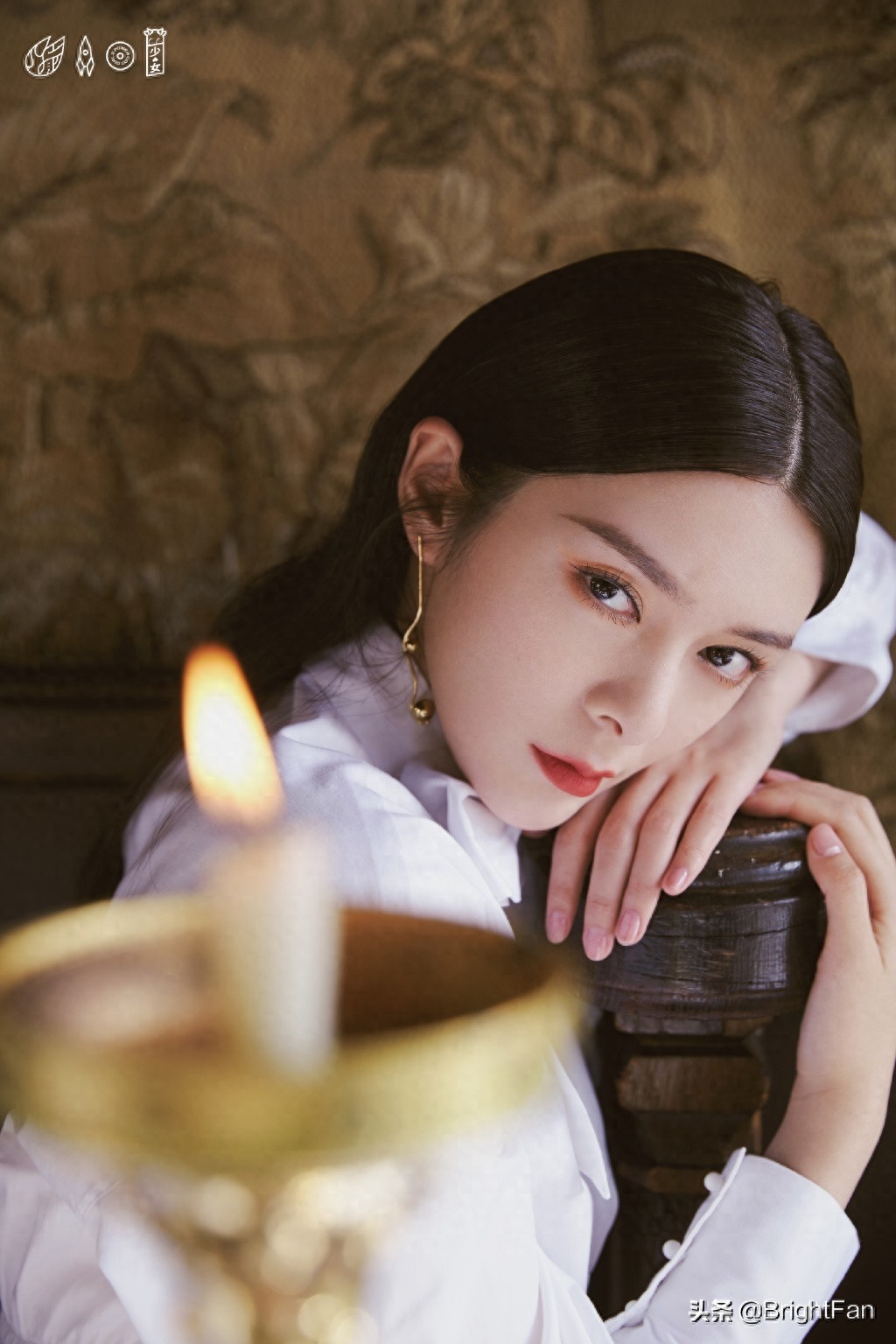 美女明星傅菁气质冷艳酷飒复古写真图片