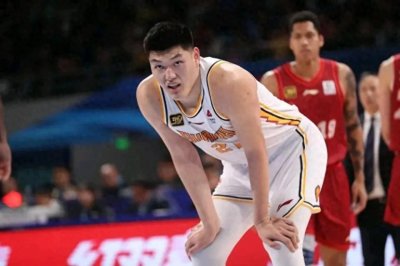 ​刘传兴:CBA赛场上的内线巨塔，关键时刻的救赎者