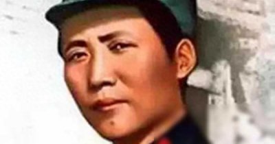 ​《矛盾论》：对立统一，是我们办事 的一个出发点。