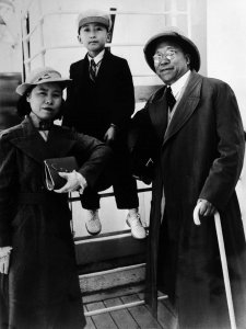 ​杨虎城之子杨拯中：8岁被囚，17岁目睹母死，20岁同父妹被杀