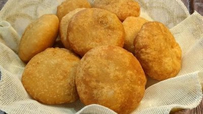 ​正宗油炸糕的做法，外皮酥脆，个个空心不塌陷，好吃不油腻