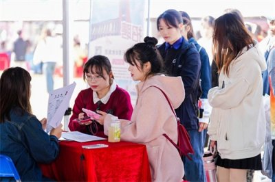​广外艺举办学前教育专场招聘会，规划将融合新技术于传统专业