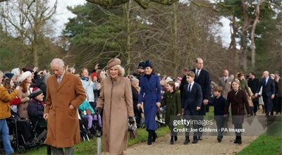 ​英国王室全员出席圣诞礼拜活动！哈里梅根彻底无缘了