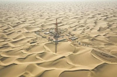 ​大漠钻出“地底高峰”！塔里木油田攀越油气勘探开发新高峰！