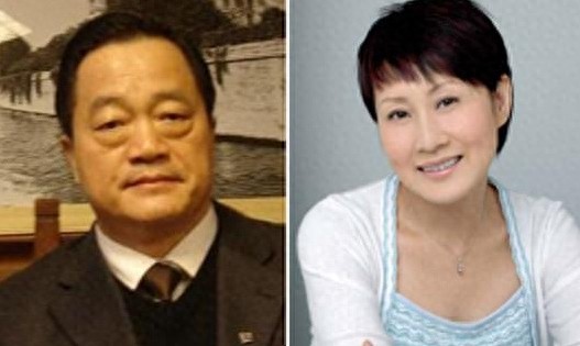 55岁张凯丽全家近照,神秘老公曝光,23岁女儿长相甜美