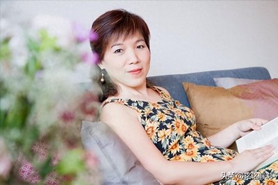 ​想“搞定”中年女人，不用每天联系和讨好，用5个技巧就够了