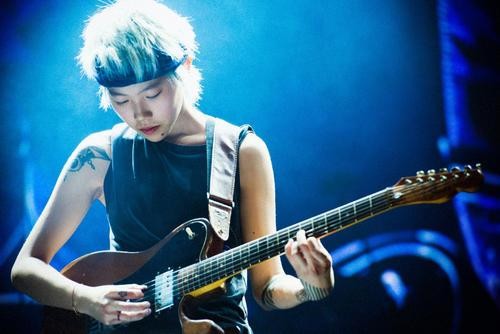 王菲有几个孩子(王菲两个女儿截然不同)