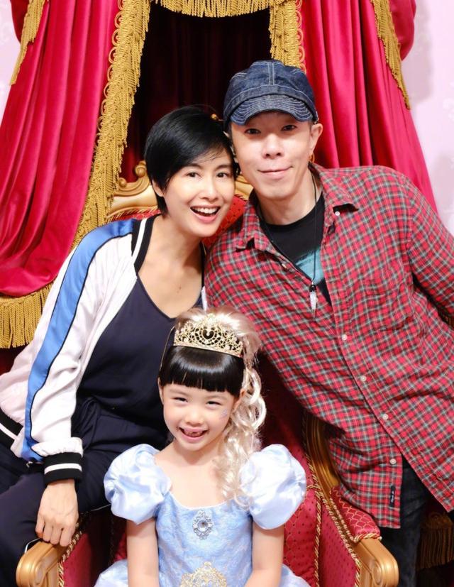 朱茵的老公个人资料简介（50岁朱茵为老公庆生送惊喜）(7)