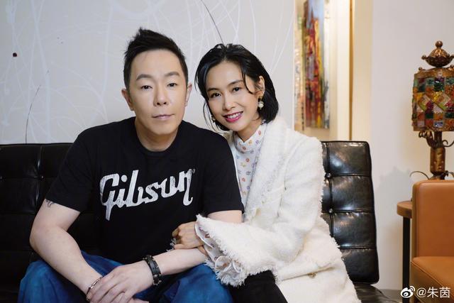 朱茵的老公个人资料简介（50岁朱茵为老公庆生送惊喜）(13)