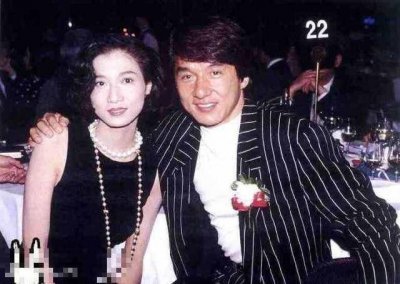 ​为何成龙不接受吴卓林这个女儿，因为她的名字写满了母亲的野心