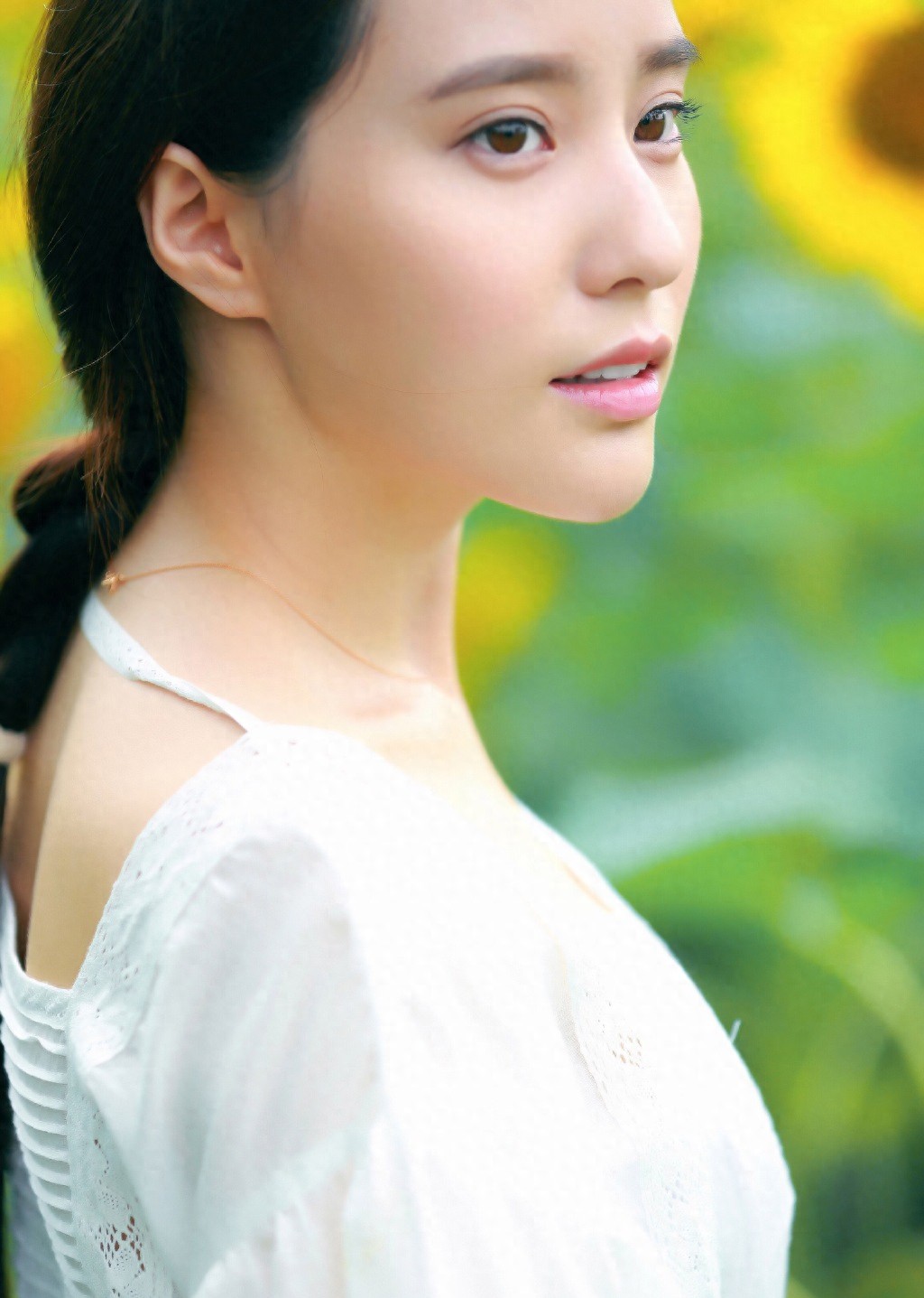 有“北电最美女生”之称的鲍天琦像是一张白纸，可塑性很强