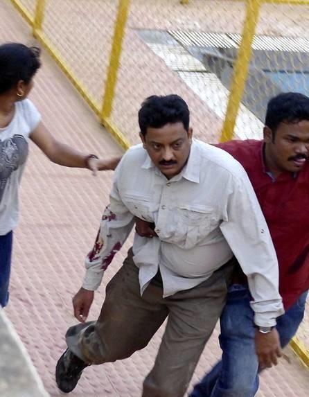 印度豹子闯学校，同学们，快跑！