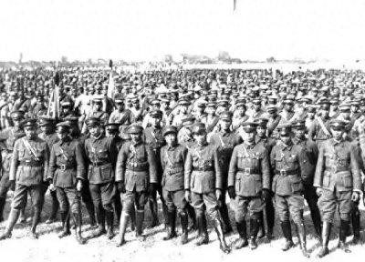 ​粤军的荣耀与牺牲：淞沪抗战的铁血传奇