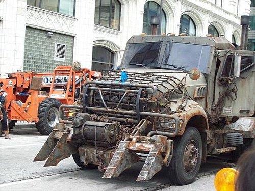 电影《变形金刚》1-4中分别出现了哪些型号的汽车？-