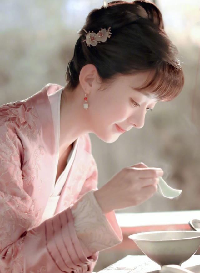 冬天的柳叶顶级神作:追上了《似锦》,又在另一本古言巨作中沦陷