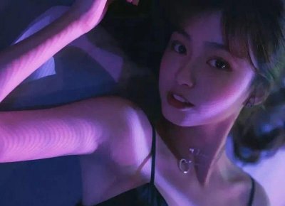 ​粉底液和气垫哪个好用（气垫VS粉底液谁比较好）