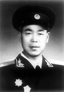 ​1963年，二营打下U-2，空军发绝密件表彰岳振华，传达后自行销毁