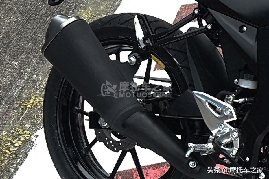 小排量跑车铃木GSXR150，轻便不失大雅