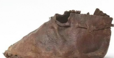 ​洗干净的鞋子老是发霉,汉服鞋洗了之后为什么发霉呢还能穿吗