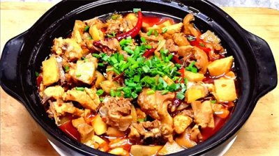 ​土豆烧鸡块，味道超赞又下饭，简单易学一起来做吧
