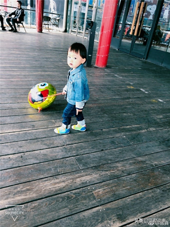 “马小翠”孟真和她的孩子，离开赵家班也是幸福满满