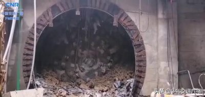 ​武汉首条跨市地铁11号线葛店段贯通