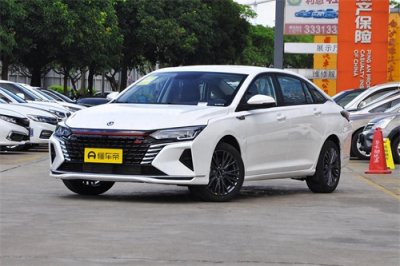 ​定价9.79万，配1.5T引擎爆190马力，多维度解读奕炫MAX 超能型爸版